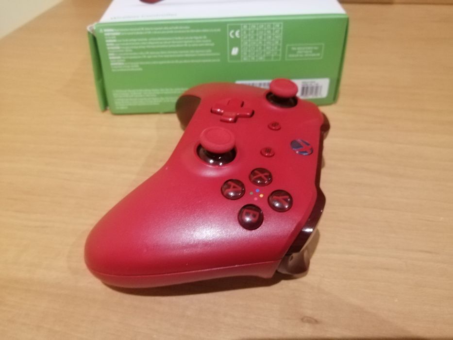 Comando Xbox one em caixa