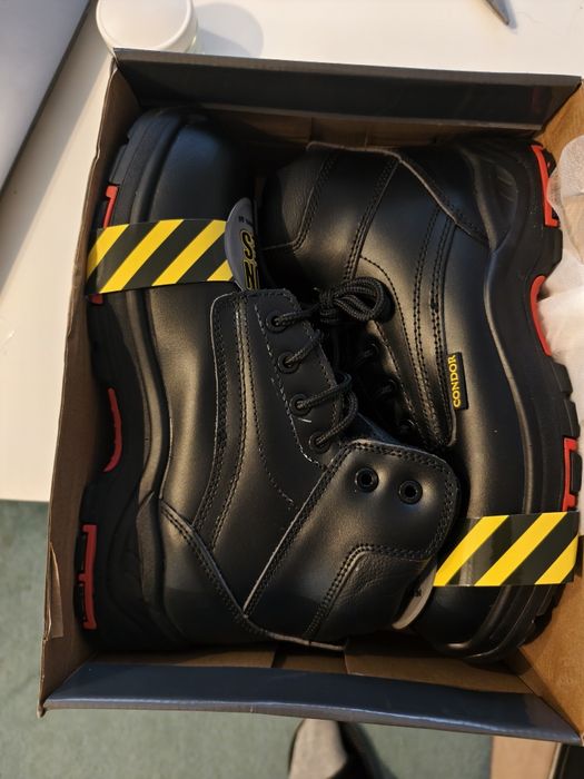 Nowe Buty robocze rozmiar 41