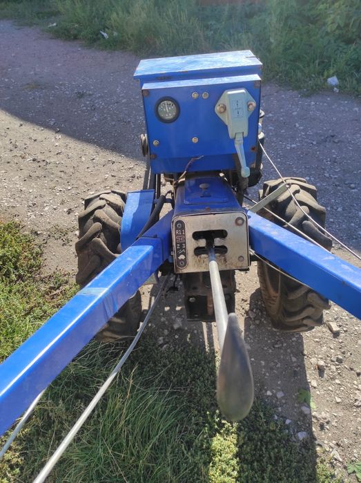 Мотоблок дизельний Зубр 10