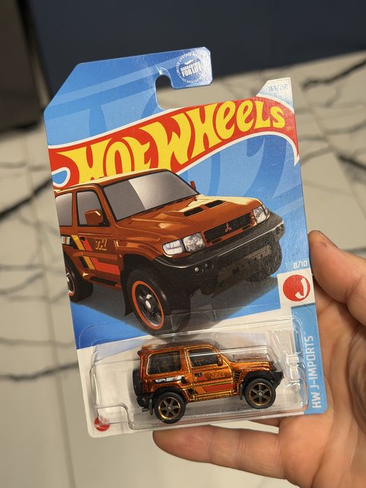 Hot Wheels STH Mitsubishi Pajero Evolution EVO super treasure hunt