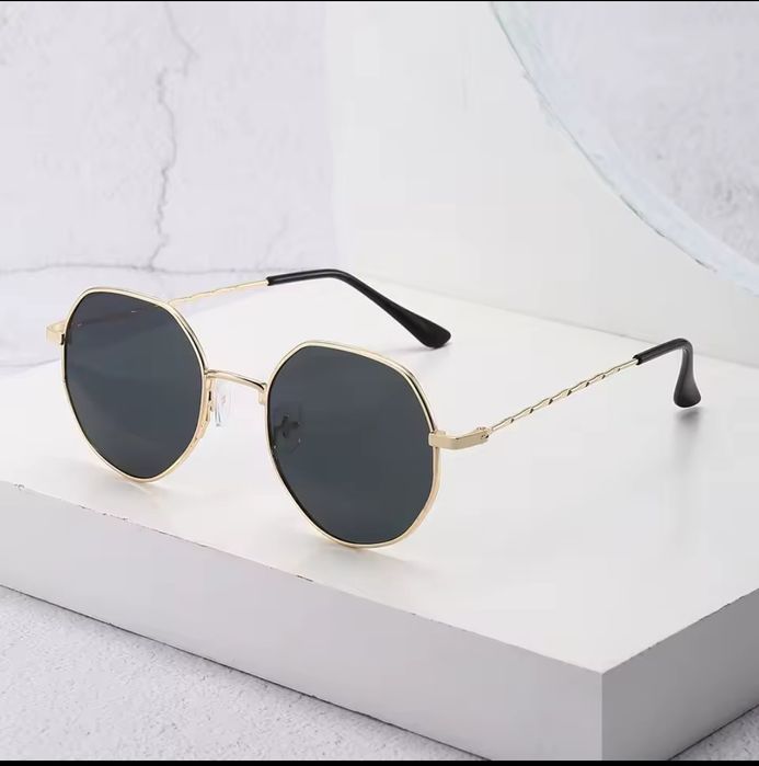 Окуляри сонцезахисні