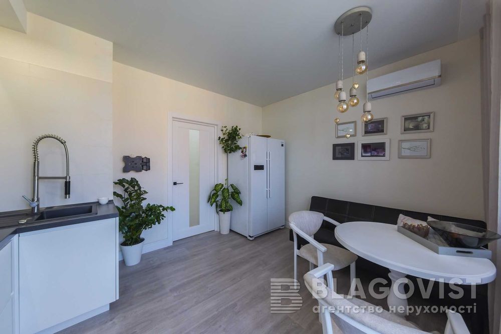 Сім'ї Кульженків 31а, 2 кімнатна, ЖК "Яскравий", Мінська, Оболонь