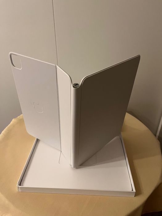 iPad Magic Keyboard 11