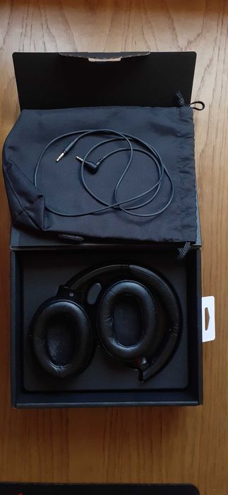 Headphones Sony WH-XB900N
