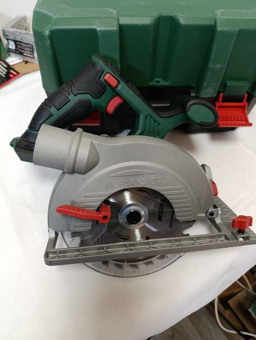 Акумуляторн дискова пилка parkside PHKSA 20-Li C4, паркетка парксайд