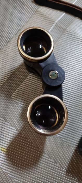 Театральный бинокль.