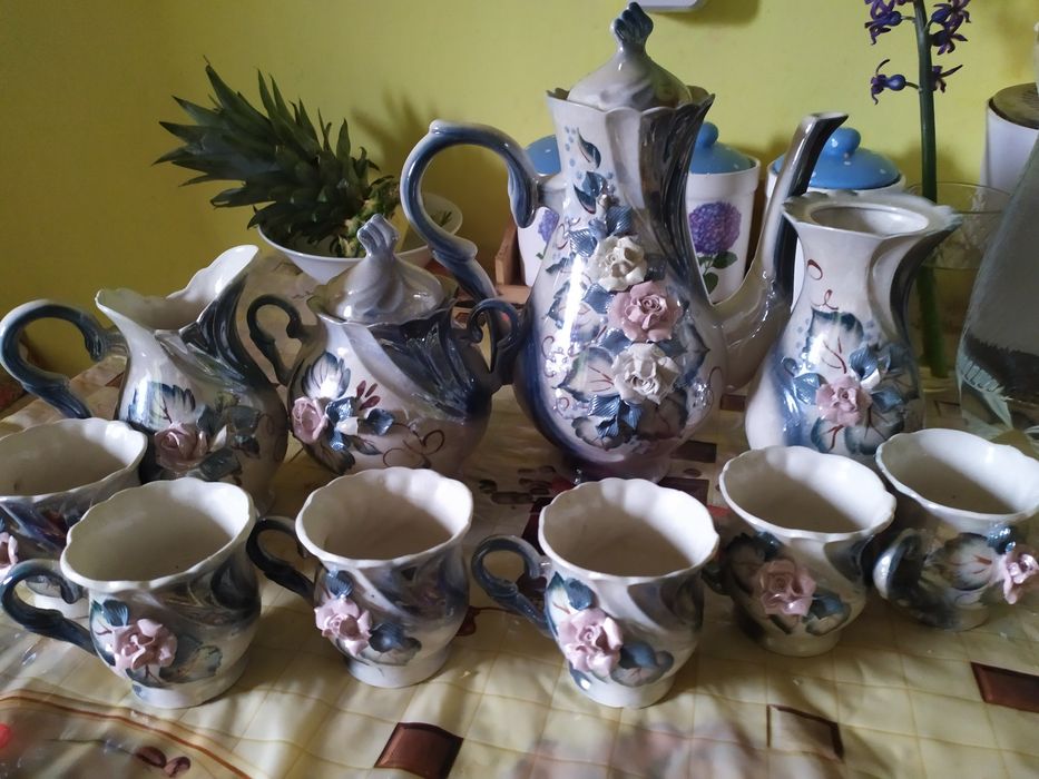 Сервіз столовий.