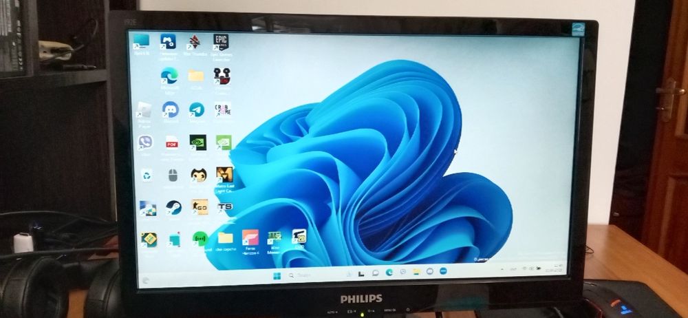 Монітор PHILIPS 192E