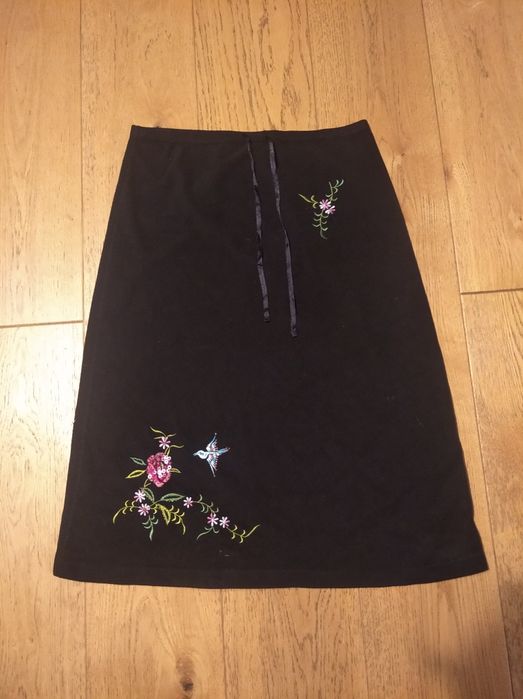 Ciepła mega spódnica z kwiatowym deseniem S M