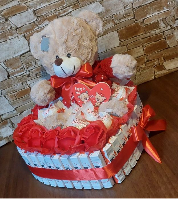 Подарунок на день закоханих,солодкі букети,мильні букети