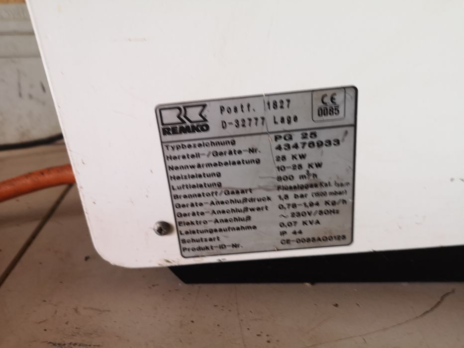 Profesjonalna nagrzewnica gazowo elektryczna  remco