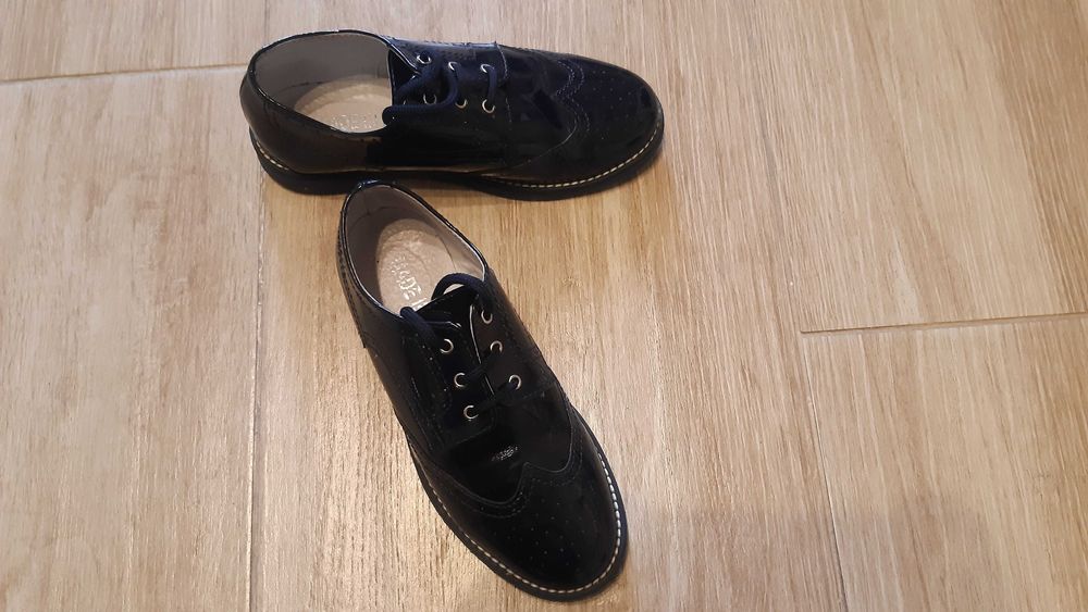 Туфли итальянские кожаные лакированные 35 размер