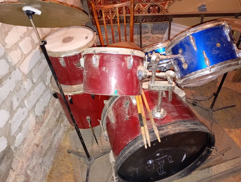 Барабани установка Аматі