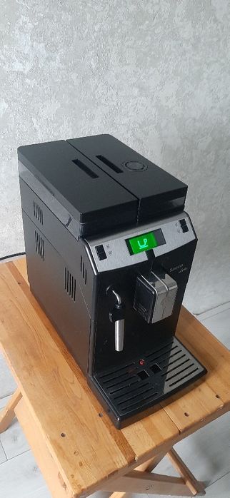 Кофемашина Philips Saeco Lirika зручна та проста у використанні