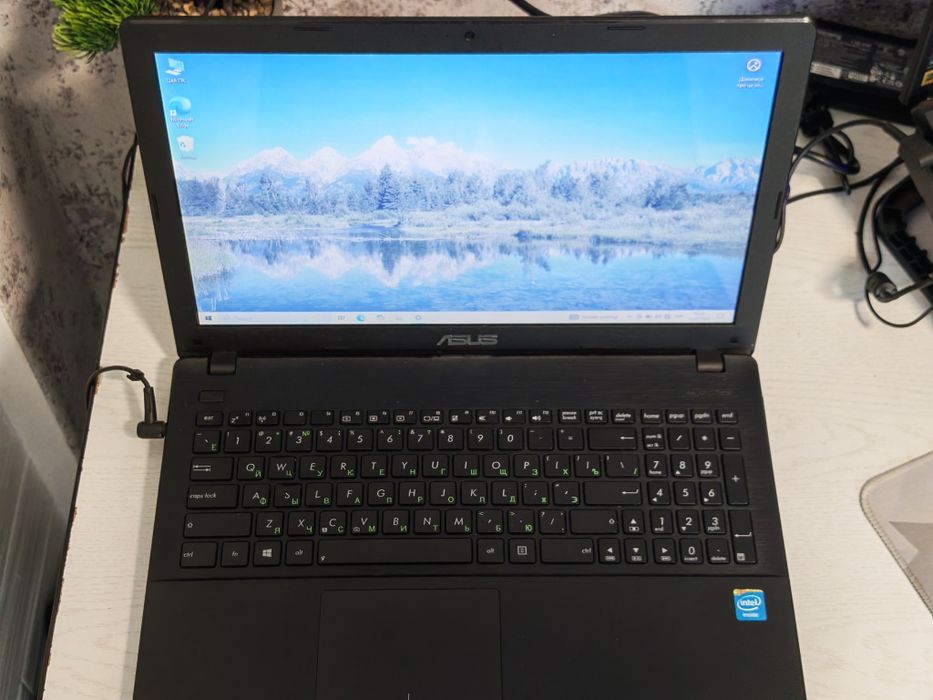 Ноутбук Asus x551c