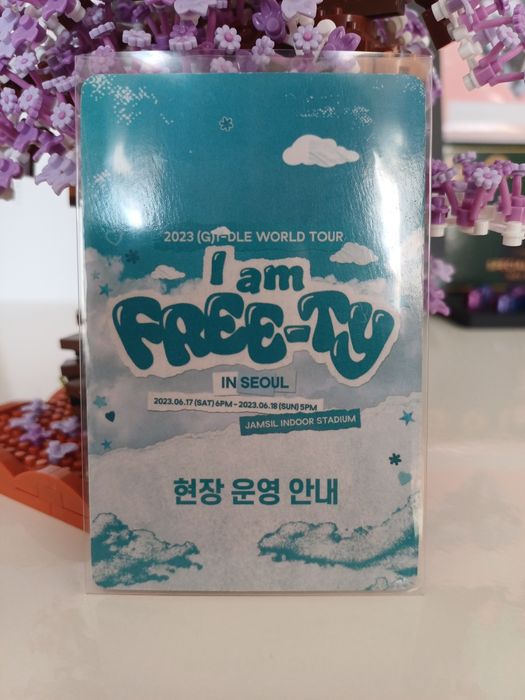 (G)I-DLE - Lomocard - I AM FREE-TY (2023 (G)I-DLE WORLD TOUR)