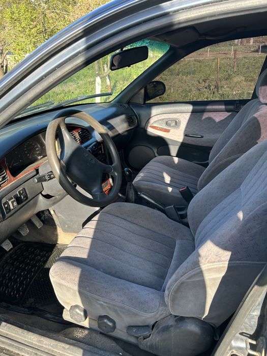 Hyundai  sonata 1996