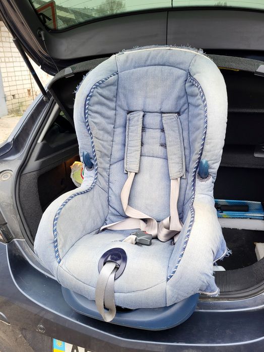 Детское автокресло Maxi cosi 9-18 кг (автокрісло)