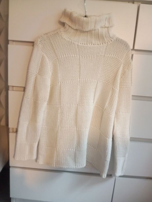 Sweter Damski biały golf Janique rozmiar L