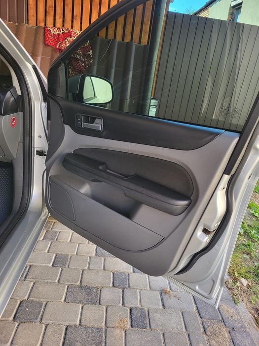Ford Focus 2010 року