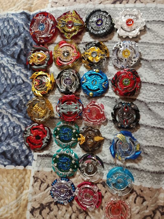 Оновлено!BeyBlade Takara Tomy