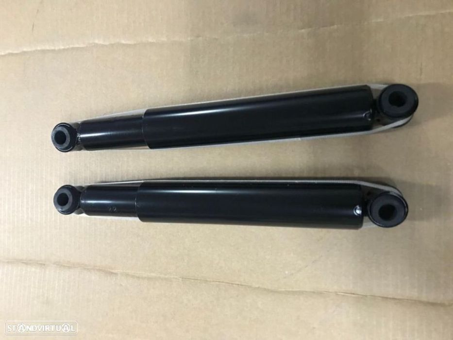 Par amortecedores trás Mitsubishi Pajero 2.3 e 2.5td L043 L044 NOVOS