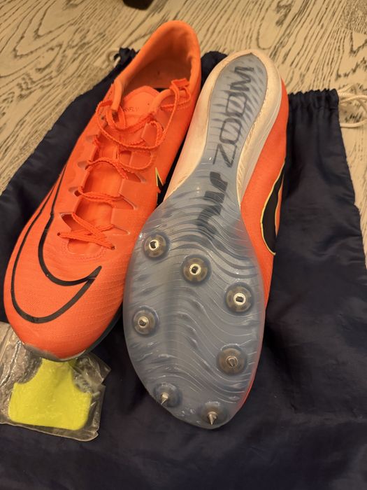 шиповки Nike Maxfly