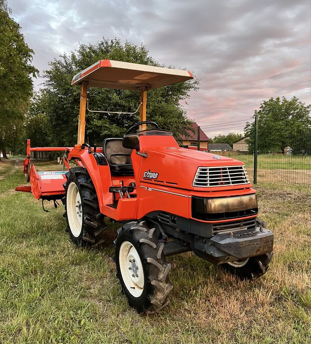 Японський трактор KUBOTA