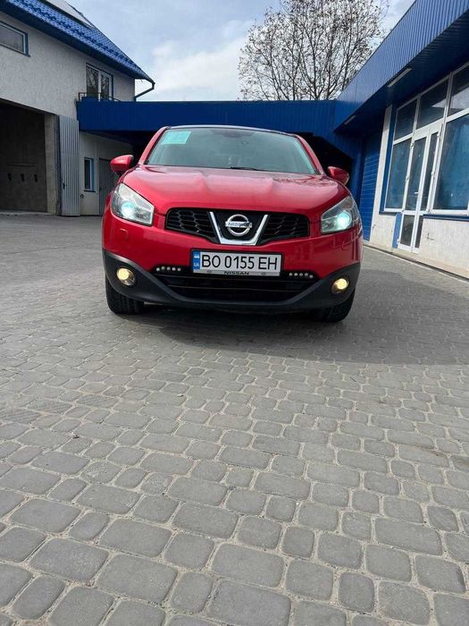 Nissan Qashqai 2.0 бензин 2013 року