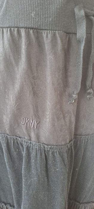 Saia comprida preta, Tam M, Marca DKNY
