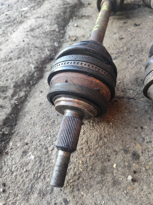 VW Transporter T5 1.9 TDI 102KM półoś prawy lewy przód prawa lewa