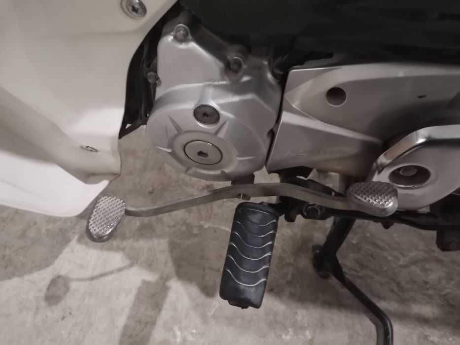 Honda Super Cub AA 04 Склад