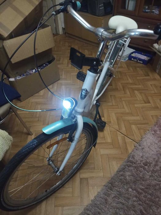 Rower miejski Storm Stockholm biało-miętowy 26' koła, uchwyt na koszyk