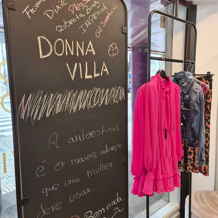 3 Expositores roupa/montra