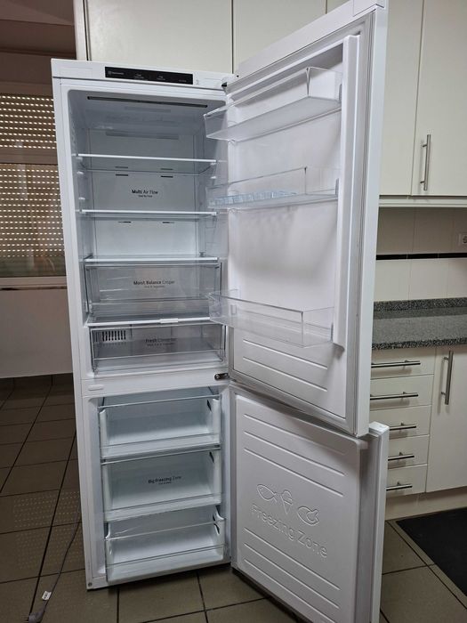 Vendo combinado LG no frost como novo