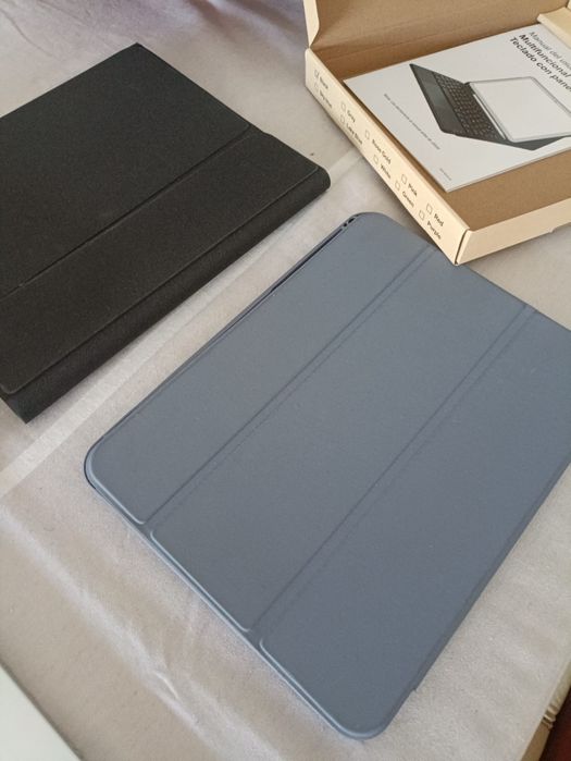 iPad prateado como novo