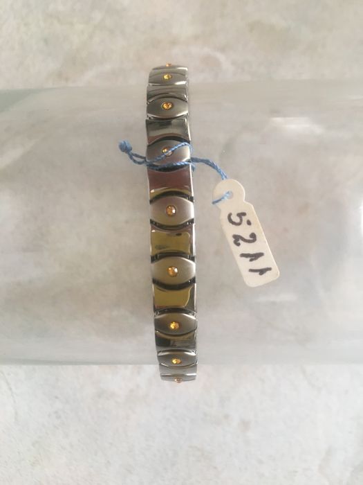 Varias pulseiras novas