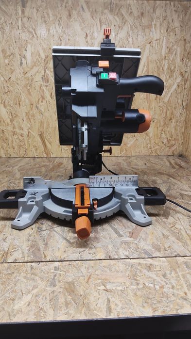 Piła ukośnica piła stołowa Evolution r210 MTS G2