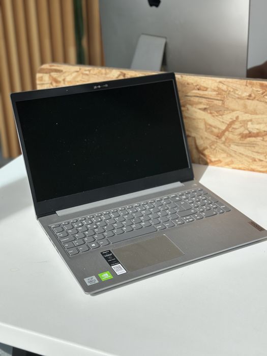 Lenovo IdeaPad 3 (Novo)