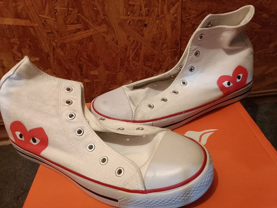 Конверси з малюнком