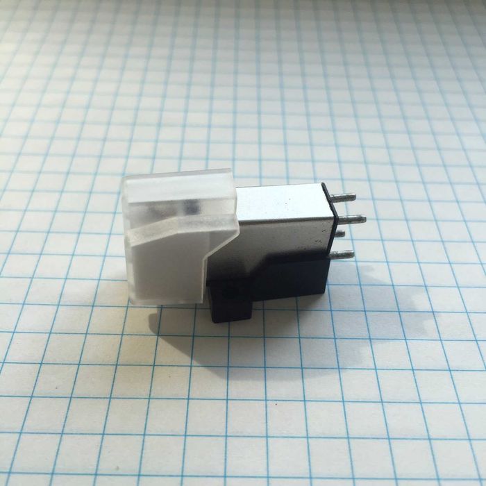 Новая Головка с Иглой для проигрывателя (новая игла) Проверено.