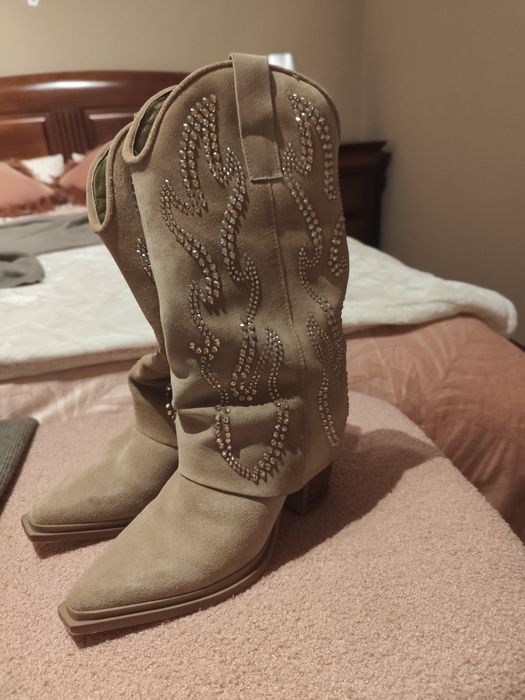 Botas Como Novas Alma e Pena