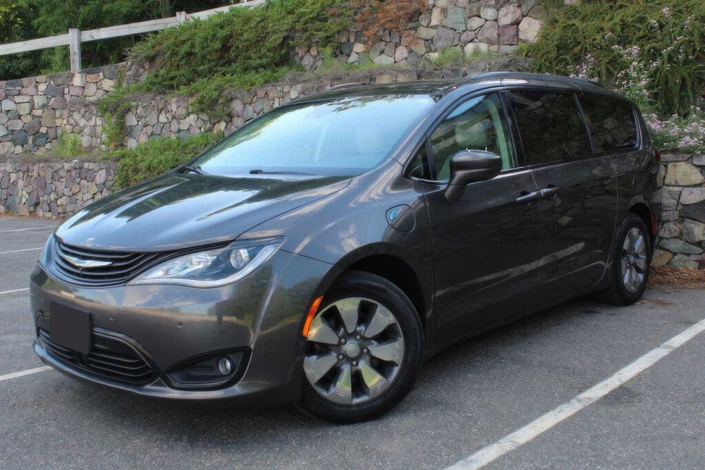 Chrysler Pacifica      2018
