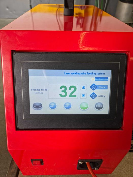 Máquina de Soldar Laser Fibra 4 em 1 – Soldadura, Corte e Limpeza