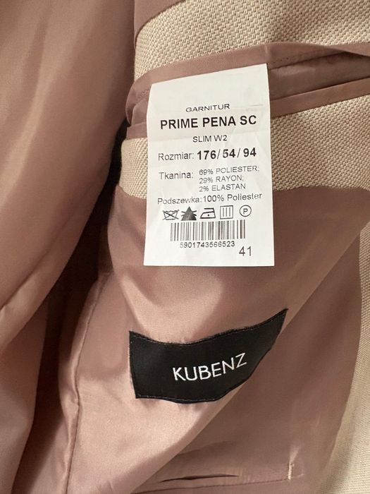 Garnitur męski marki Kubenz
