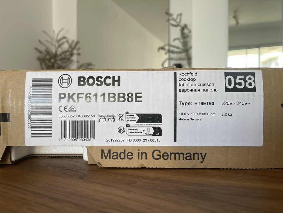 Placa de vitrocerâmica BOSCH (NOVA) - PKF611BN8E - Garatina 3 anos