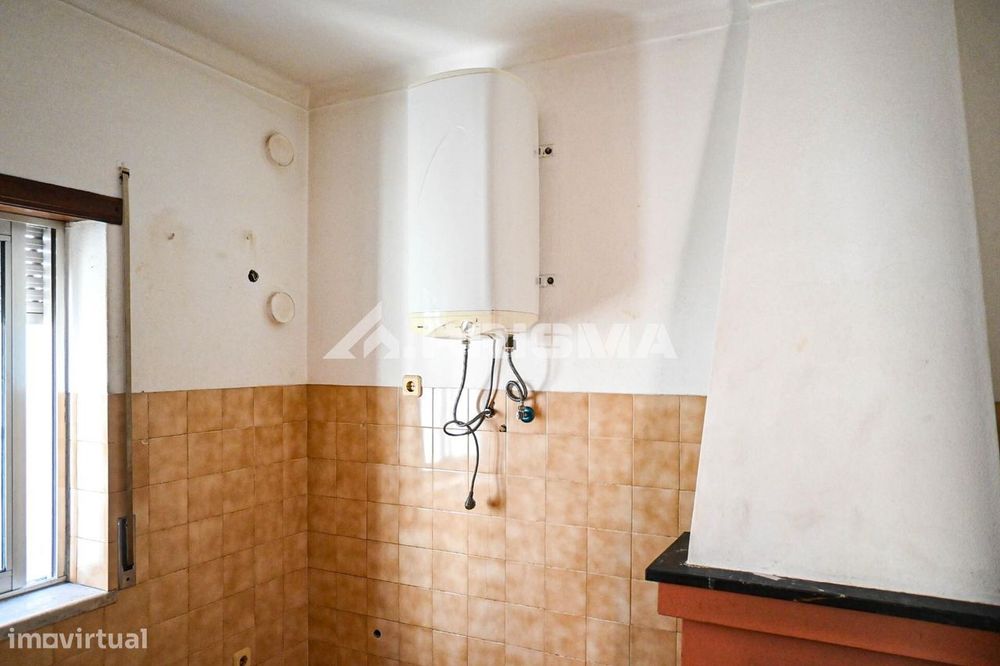 Andar de moradia T2 para arrendamento em Salgueiro do Campo, Castelo B
