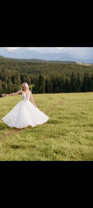 Suknia ślubna  gorsetowa w stylu księżniczki