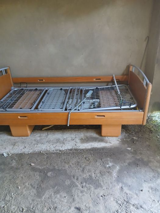 Ліжко лікарське