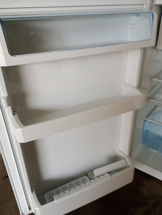 Sprzedam lodówkę